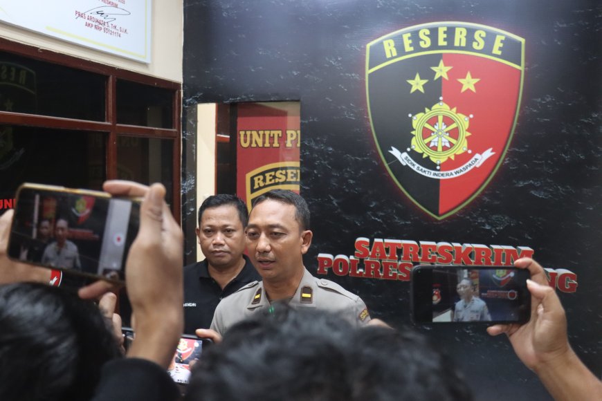 Polres Lumajang Amankan Tersangka Penadah Sapi Curian dan Senpi Rakitan